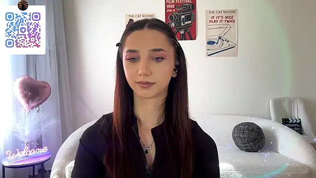 LinaMour webcam