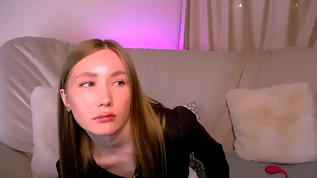 EllyColins webcam