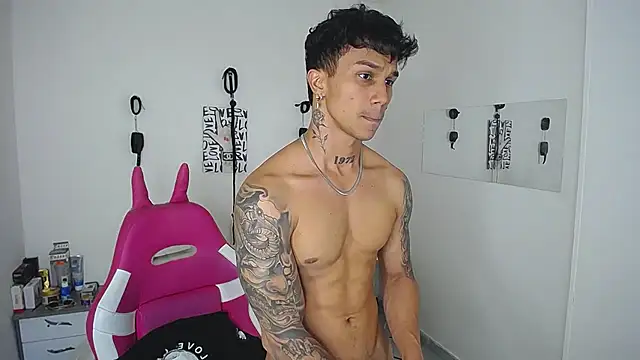 Leonard_Price webcam