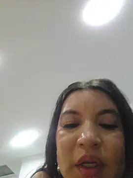 Pretty_Julieta webcam