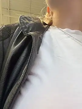 Mila_NoRules webcam