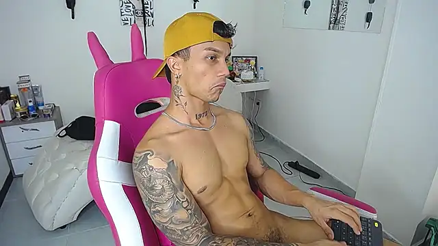 Leonard_Price webcam