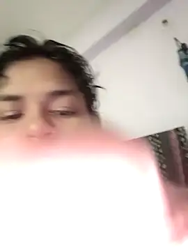 Deborbhavi222 webcam
