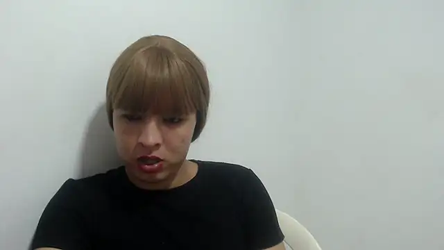 estefania224 webcam