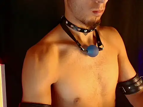 dark_men1 webcam