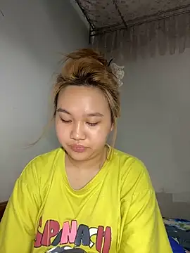 Almira6868 webcam