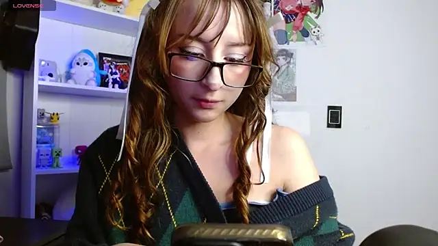 CelesteAyase webcam