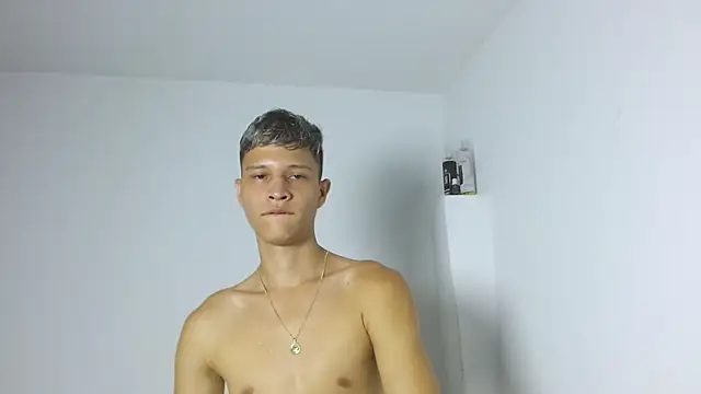 Twinkcock22 webcam