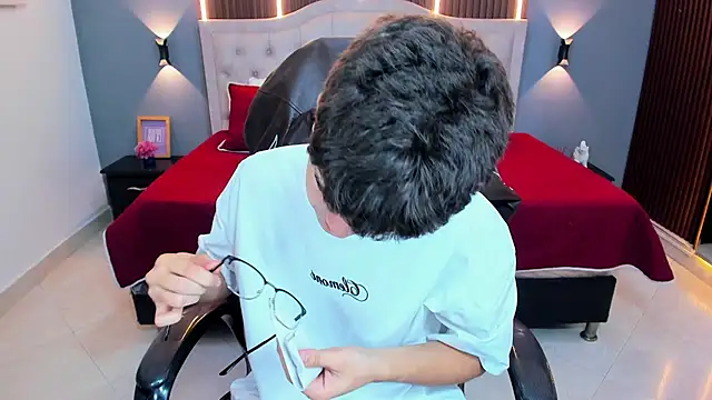 Tommy18__ webcam
