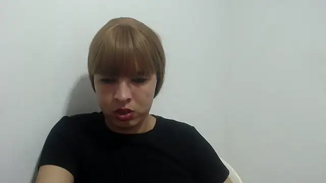 estefania224 webcam