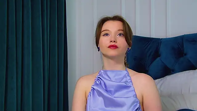 KeiraAsti webcam