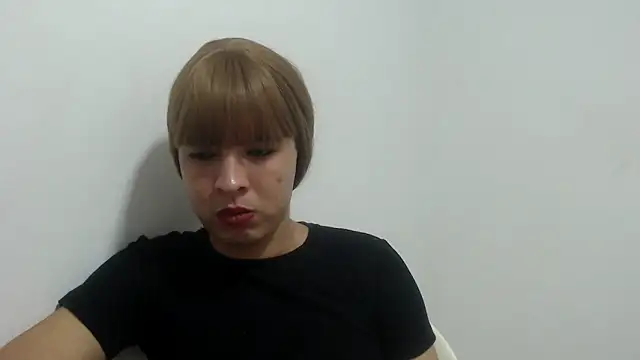 estefania224 webcam