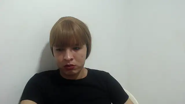 estefania224 webcam