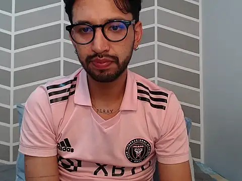 thomass1018 webcam