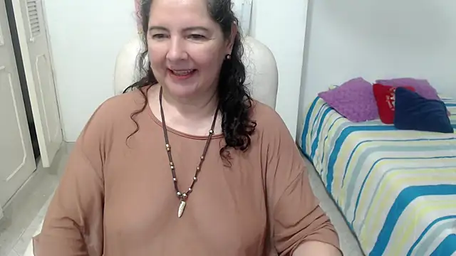 leonela_69 webcam