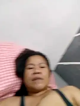 AsianbouncieGIRL webcam