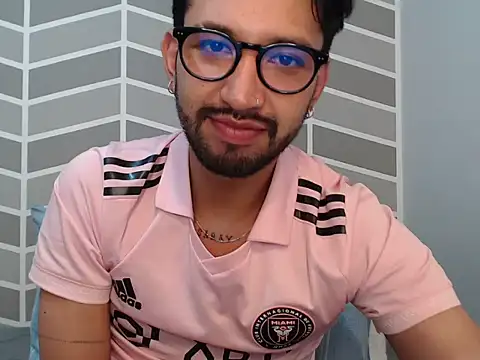 thomass1018 webcam