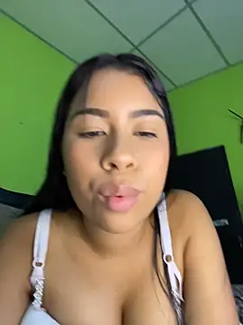 Ayelin_Samira webcam
