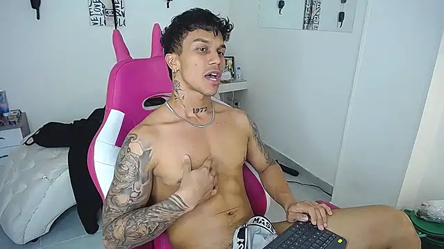 Leonard_Price webcam