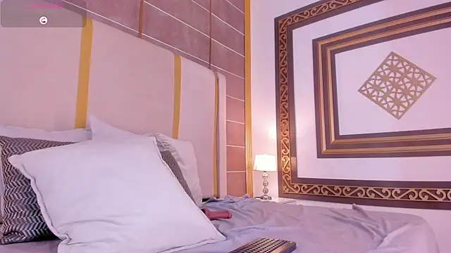 TahliaMoreau webcam