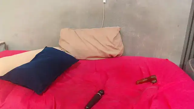 kinkynaghty webcam