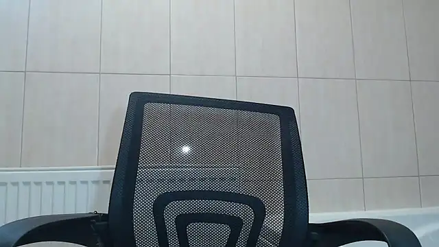 newamyy webcam