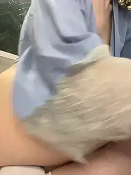Kitty_Kisss webcam