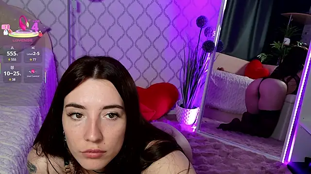 Curious_Lily webcam