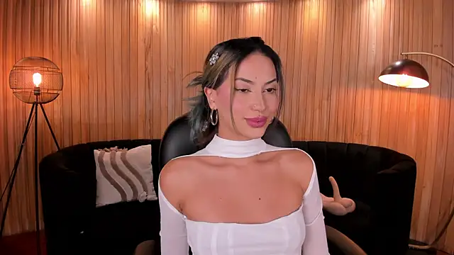 KayraLanne webcam