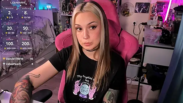 ChloeKohaku webcam
