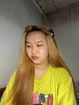 Almira6868 webcam