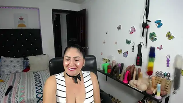 mature_bigboobs10 webcam