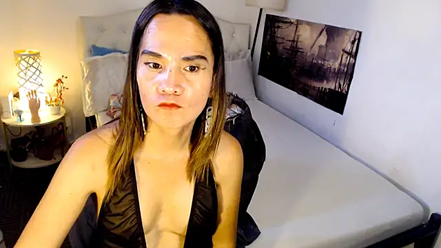 NinaDOM4CUM webcam