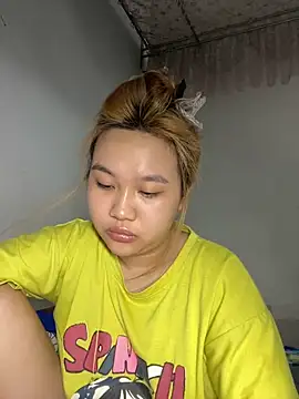 Almira6868 webcam