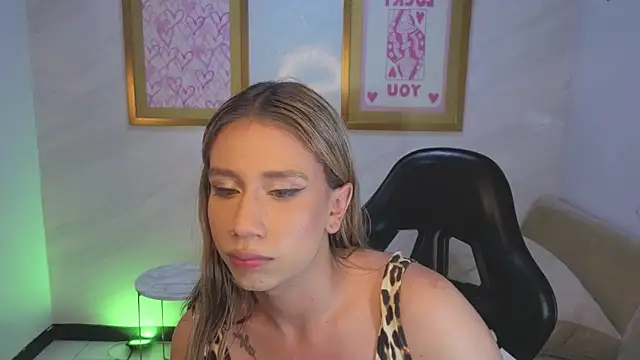 Evy_Luxx_v webcam