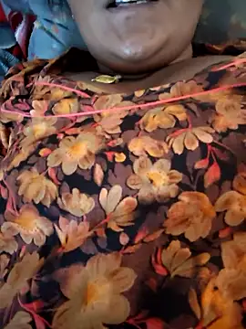 aunty_sumy