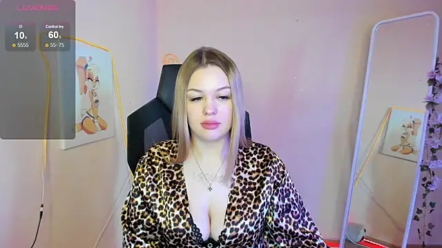AmeliePeach webcam