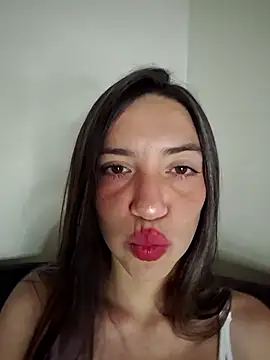 loveuu-bae webcam