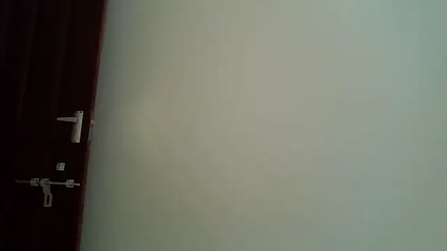 Yours_little_secret webcam