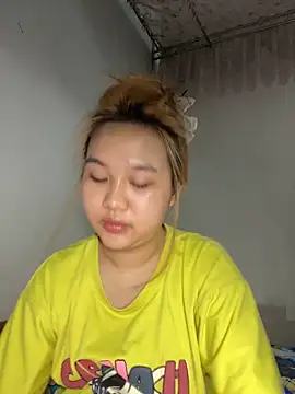 Almira6868 webcam