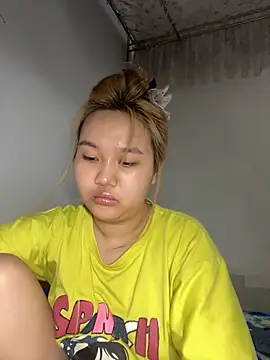 Almira6868 webcam