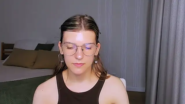 AnnaThorne webcam