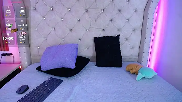 Elizabeth_Evans1 webcam