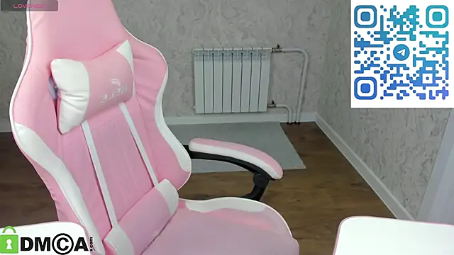 Crystal-Lace live sex cam