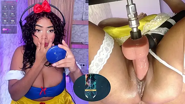 NinaCapelli webcam