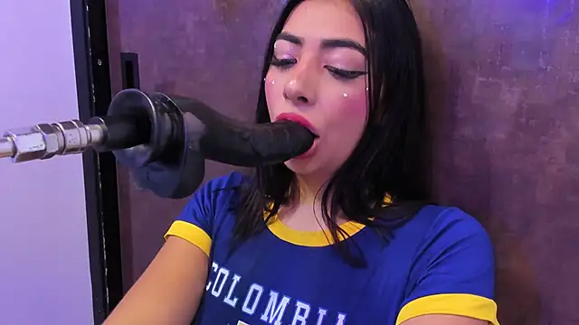 cherry_skinny_ webcam