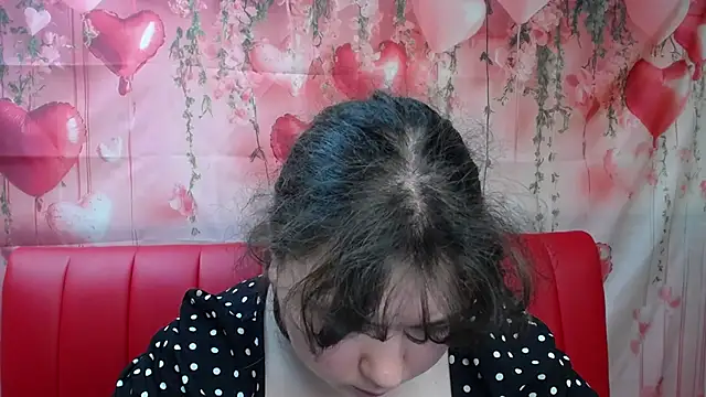 NeonilaLisova webcam