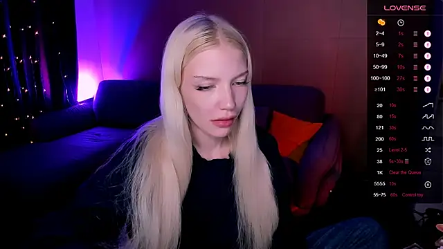 AnyaTaylor_ webcam