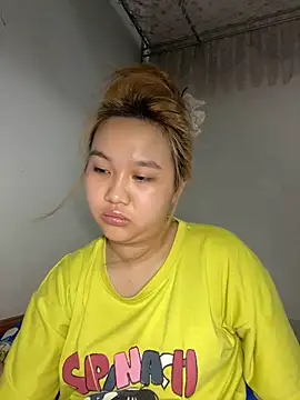 Almira6868 webcam