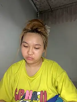 Almira6868 webcam